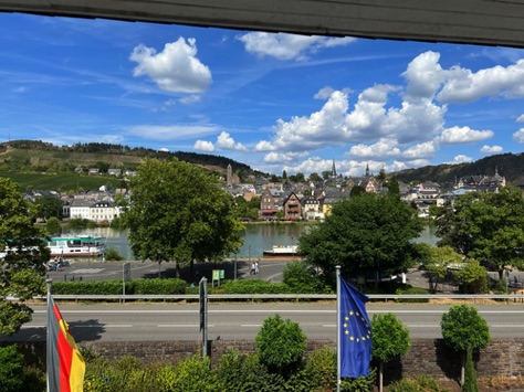 UItzicht vanaf ons balkon